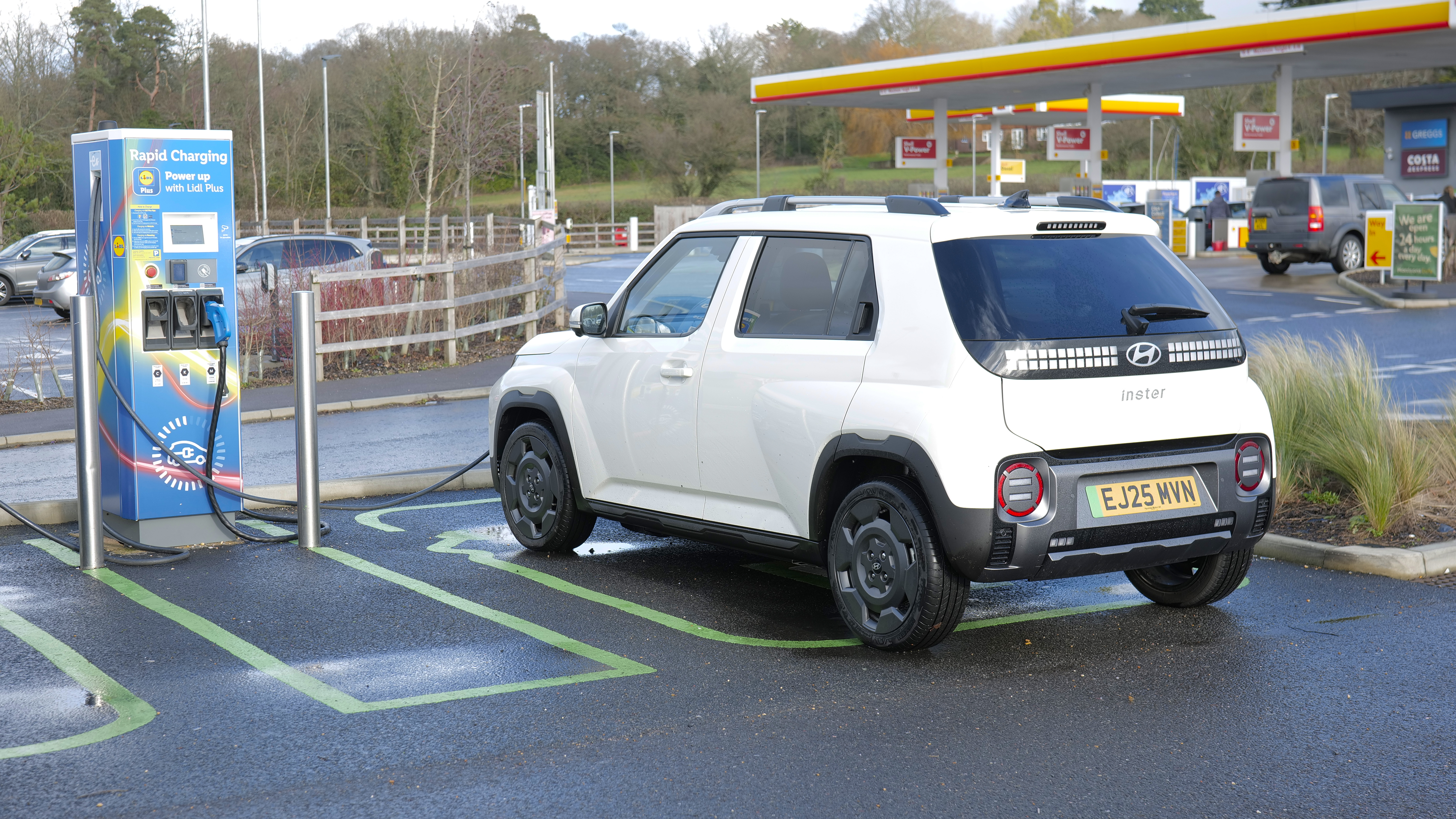 HYUNDAI INSTER ELECTRIC HATCHBACK 85kW Cross 49kWh 5dr Auto